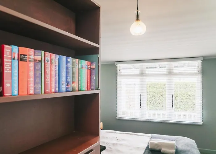 Heritage | Walk To Town, Sleeps 6 빌라 *